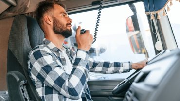 The Complete Buyers Guide To Emergency Communication Gear for Caravanners