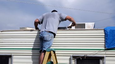 MAINTAINING YOUR CARAVAN (NEW)