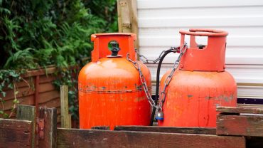 How To Safely Connect, Change & Store Gas Bottles